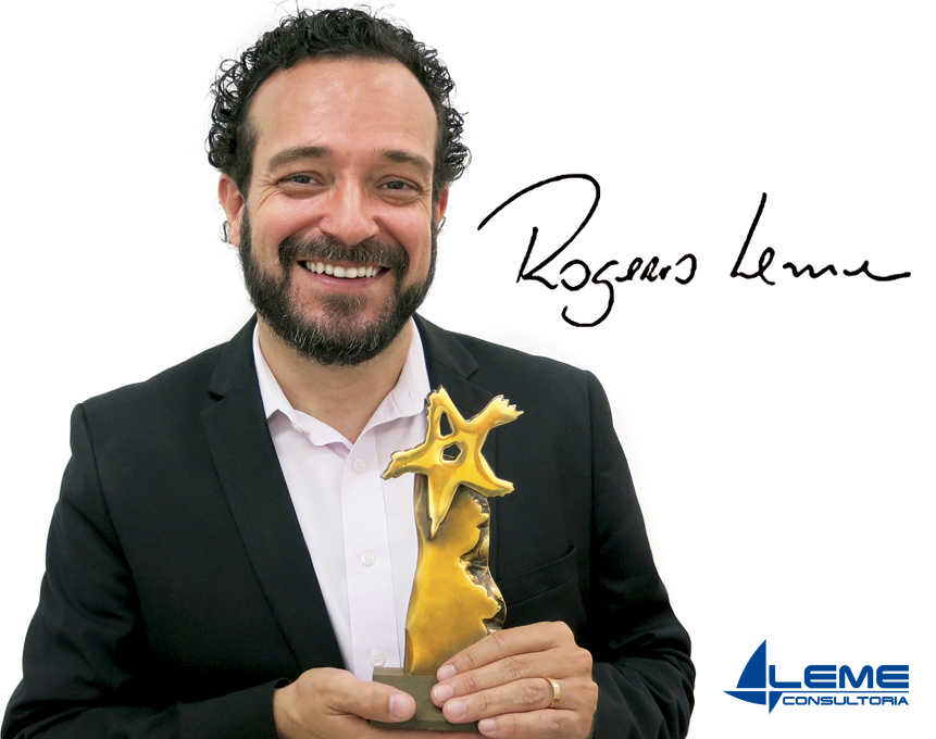 Rogerio Leme com o troféu